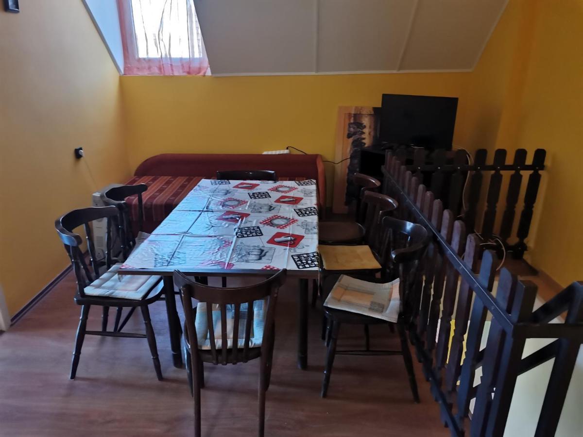 Roland Apartman Διαμέρισμα Balatonlelle Εξωτερικό φωτογραφία