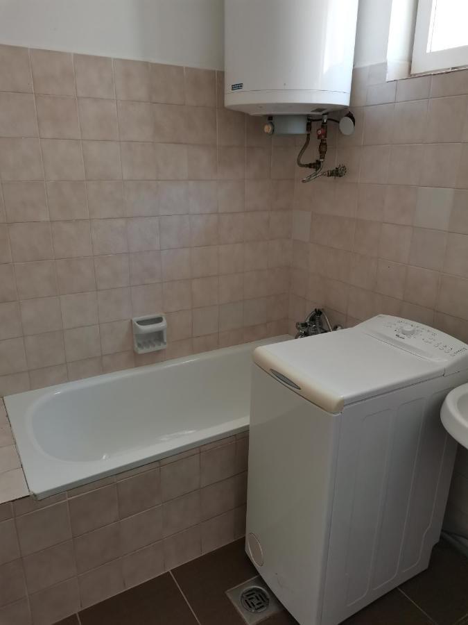 Roland Apartman Διαμέρισμα Balatonlelle Εξωτερικό φωτογραφία