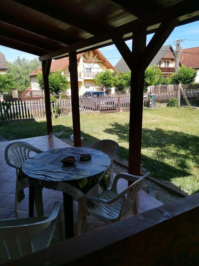 Roland Apartman Διαμέρισμα Balatonlelle Εξωτερικό φωτογραφία