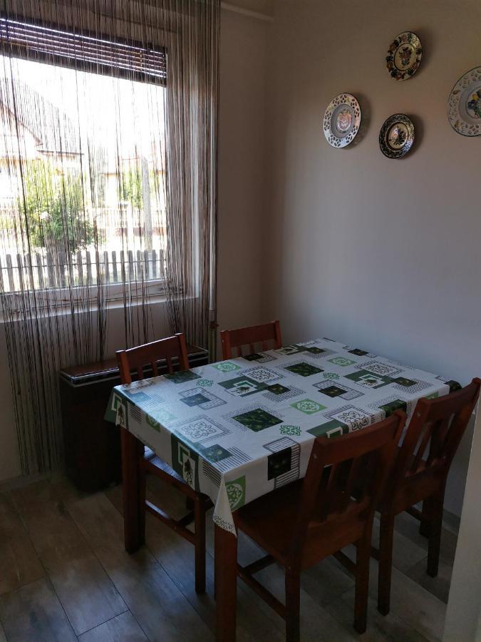 Roland Apartman Διαμέρισμα Balatonlelle Εξωτερικό φωτογραφία