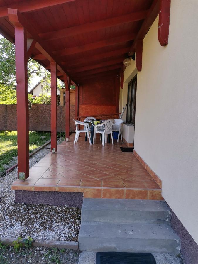 Roland Apartman Διαμέρισμα Balatonlelle Εξωτερικό φωτογραφία