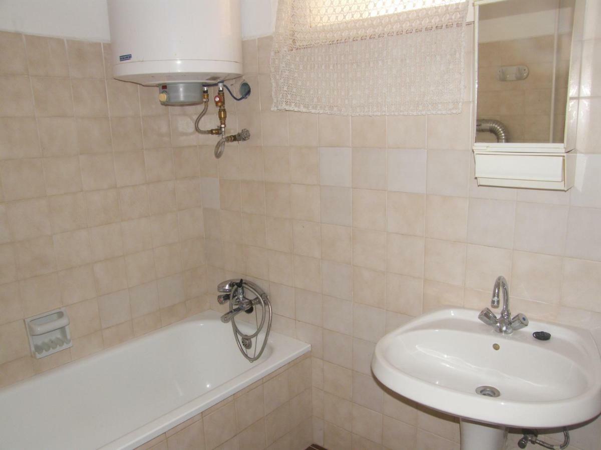 Roland Apartman Διαμέρισμα Balatonlelle Εξωτερικό φωτογραφία