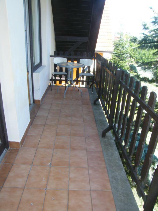 Roland Apartman Διαμέρισμα Balatonlelle Εξωτερικό φωτογραφία