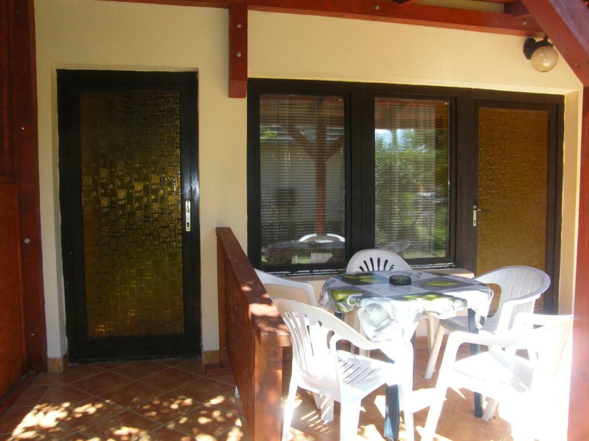 Roland Apartman Διαμέρισμα Balatonlelle Εξωτερικό φωτογραφία